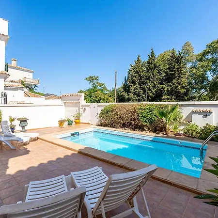 With Pool In The Heart Of Pueblo Willa *